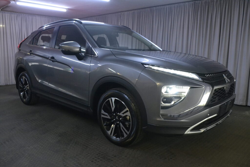 Grey Mitsubishi Eclipse Cross front quarter