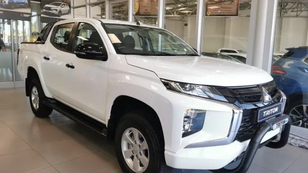 mitsubishi-triton-glx-double-cab